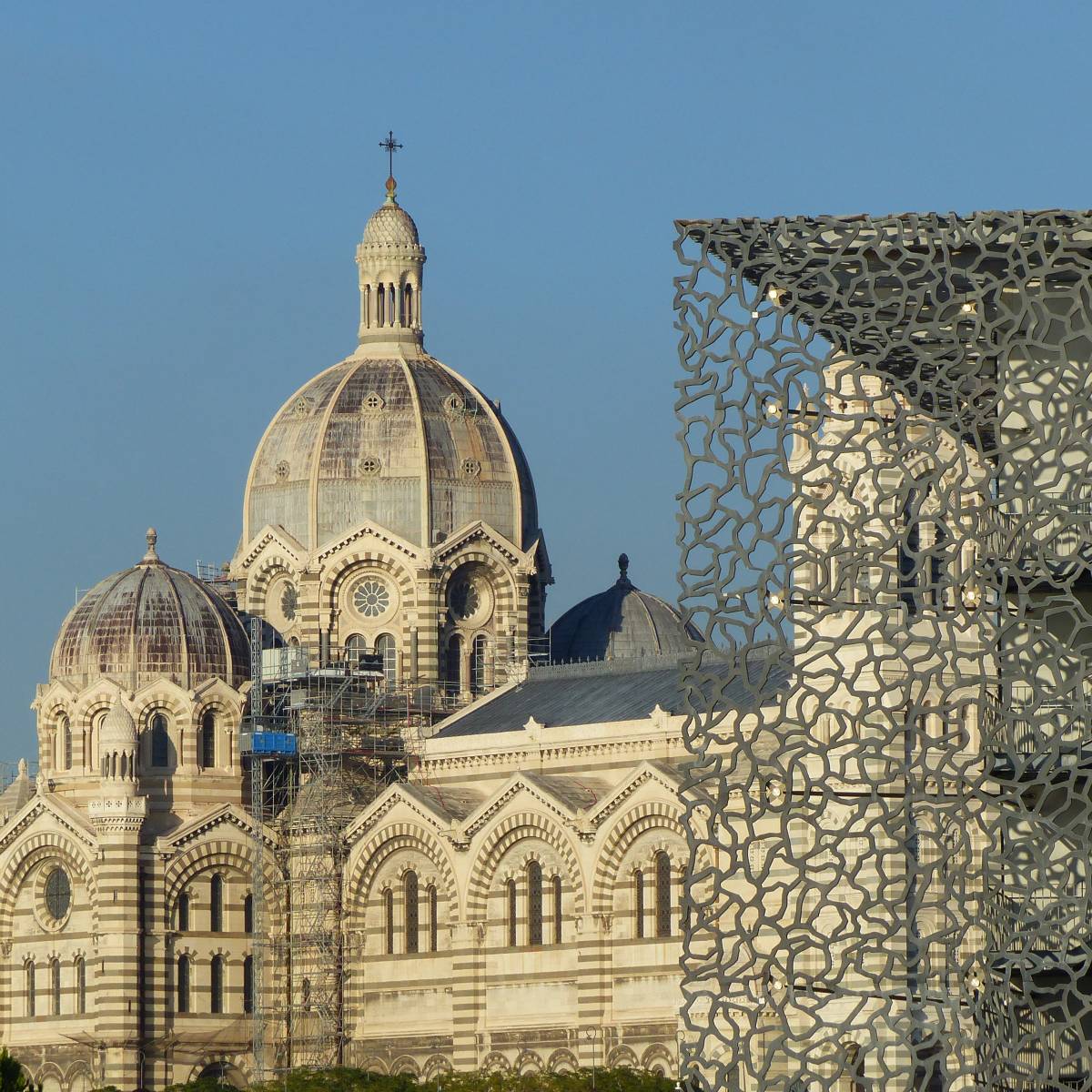 Excursion en mer pour découvrir la cathédrale de la Major à Marseille
