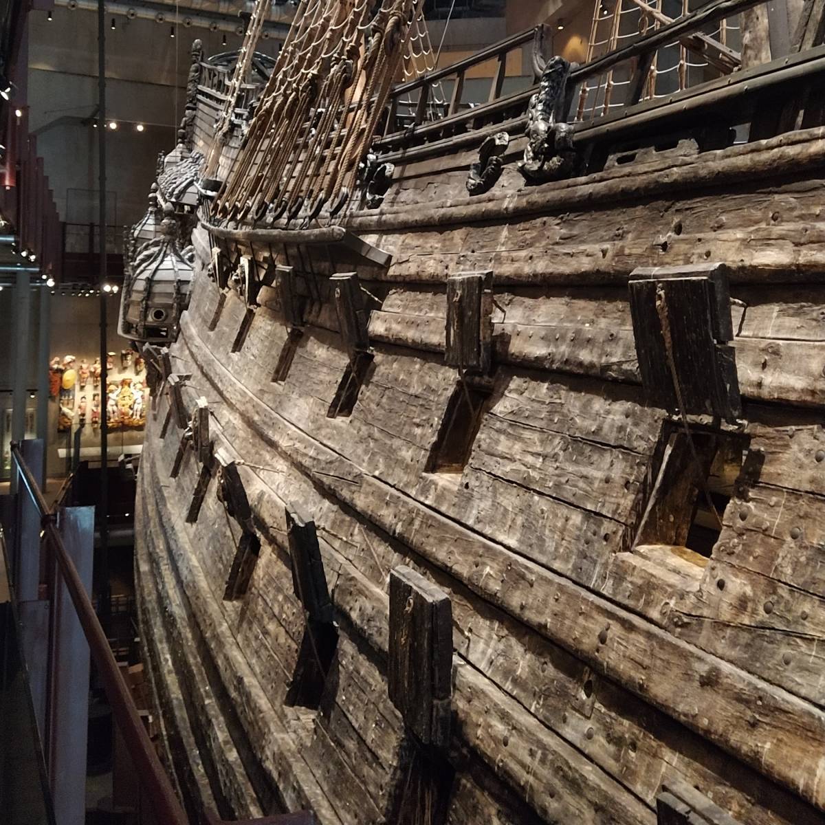 location d'un bateau avec skipper pour découvrir l'histoire de l'arsenal des galères sous louis XIV